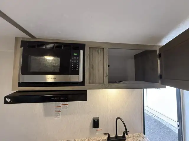 2026 Sunset Park RV Sunlite Limited 19RB in Travel Trailers & Campers in Longueuil / South Shore - Image 13
