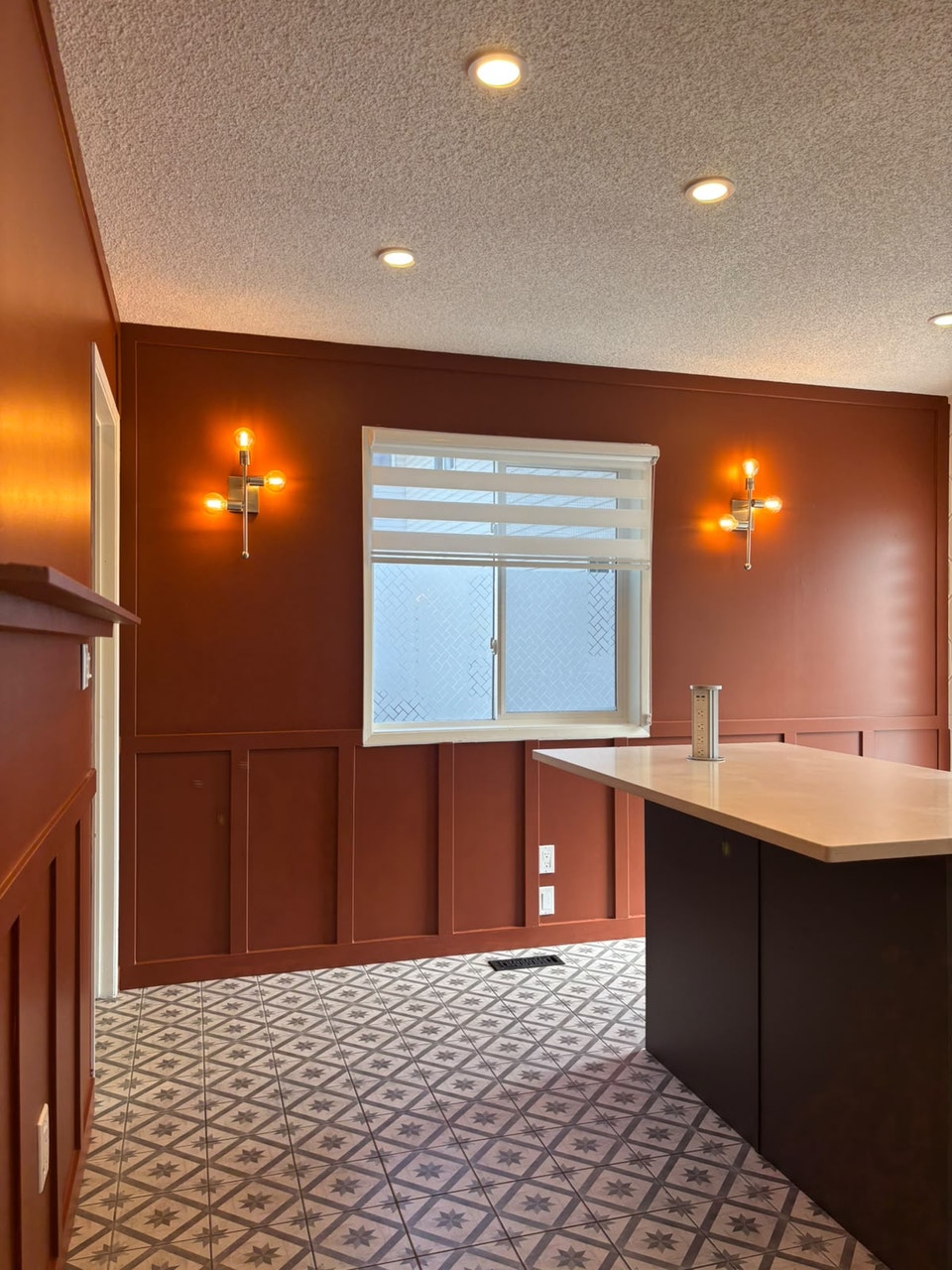 4 Bedroom Townhouse In Grovenor $2395 5