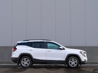CARGET AUTOMOTIVE is thrilled to offer this 2022 GMC Terrain SLE, a versatile compact SUV in Canada,... (image 5)