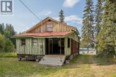 You’ll feel like you’ve stepped back in time (in the best kind of way) at this historic waterfront c...