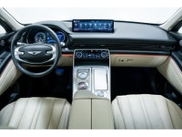 Le Genesis GV80 Advanced 2022 est un SUV de luxe qui incarne l'élégance, la performance et l'innovat... (image 1)
