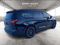HEATED FRONT SEATS, HEATED STEERING WHEEL, ADAPTIVE CRUISE CONTROL, POWER LIFTGATE, ALL WHEEL DRIVE... (image 2)
