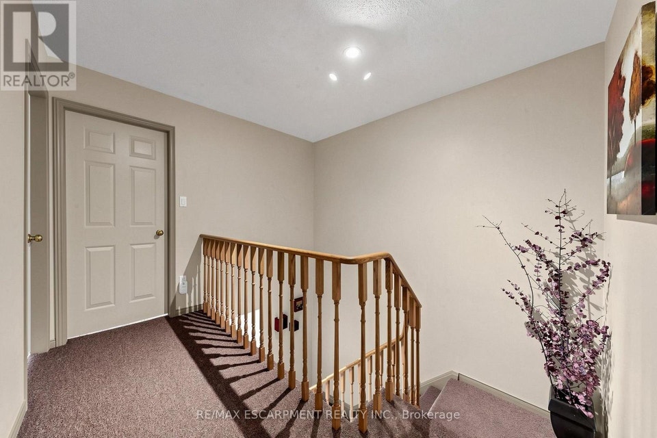 1380 Hazel Mccleary Drive Oakville (CV Clearview), Ontario, photo 15 of 40