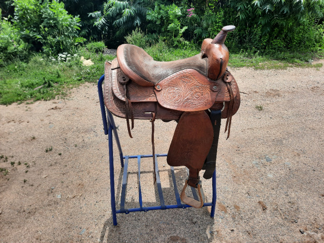 western saddle in Equestrian & Livestock Accessories in Annapolis Valley
