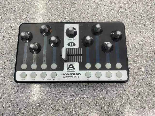 Novation Nocturn DJ Controller in Pro Audio & Recording Equipment in City of Toronto - Image 2