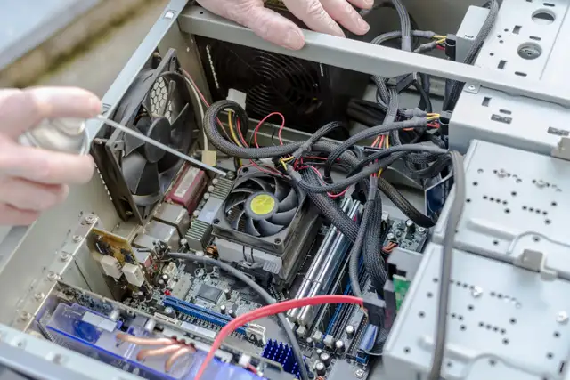 ⭐ Computers - Laptops - iPad Repairs ⭐ in Desktop Computers in Ottawa - Image 4