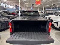 FEATURING : FEATURING : RST Z71, V8 POWERED, 4X4, SIDE STEPS, BEDLINER, TRUCKHERO BAKFLIP G2 TONNEAU... (image 6)