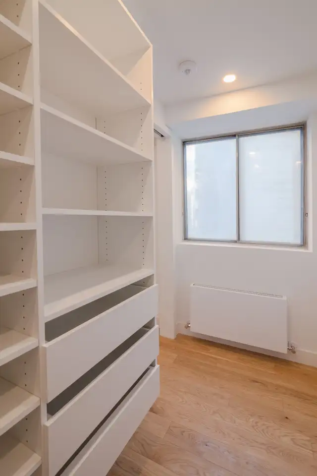modern one bedroom apartment near McGill - ID 712 in Long Term Rentals in City of Montréal - Image 9