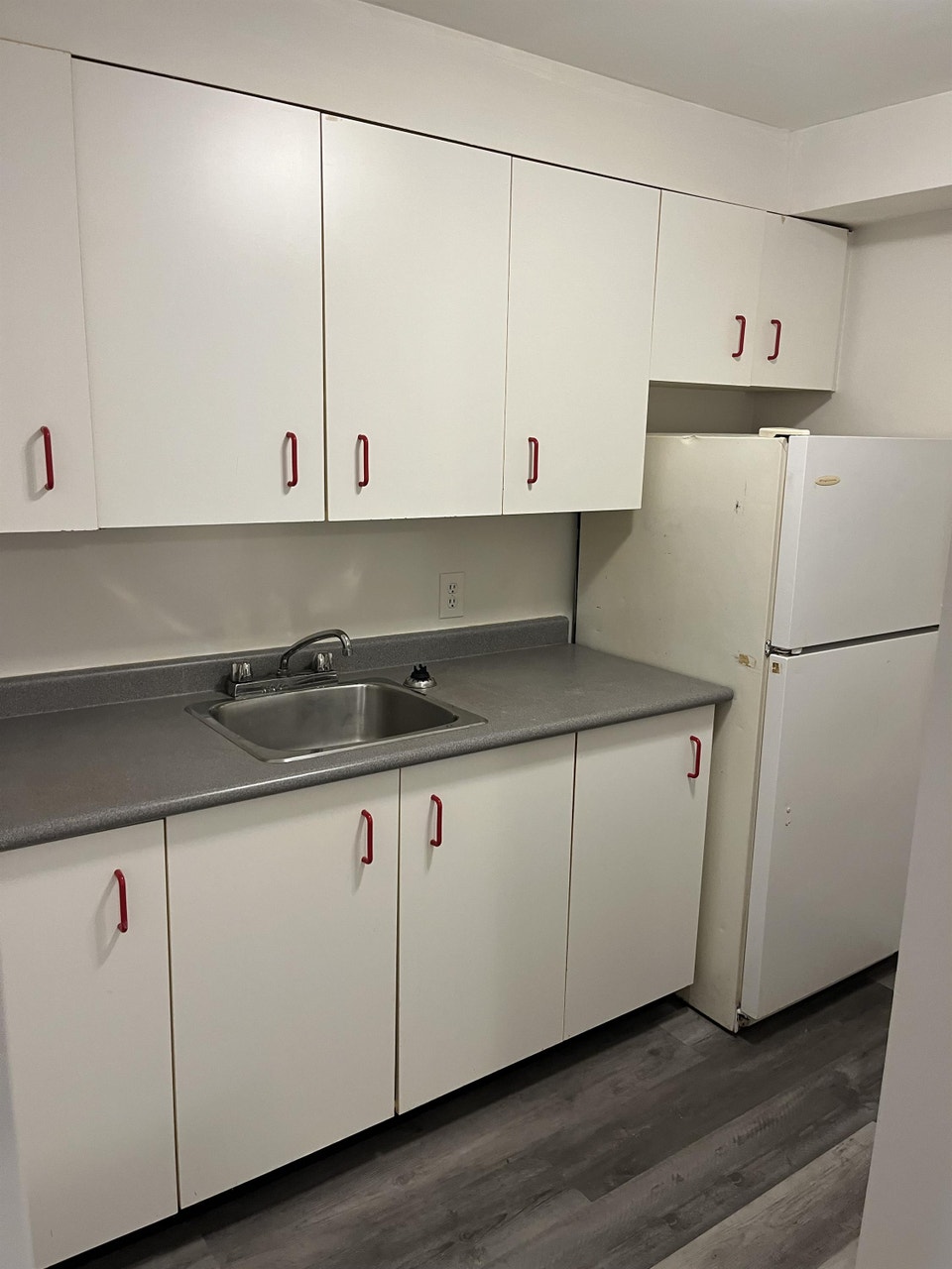 485 First Ave W - 2 Bedroom 1 Bathroom Apartment for Rent 4