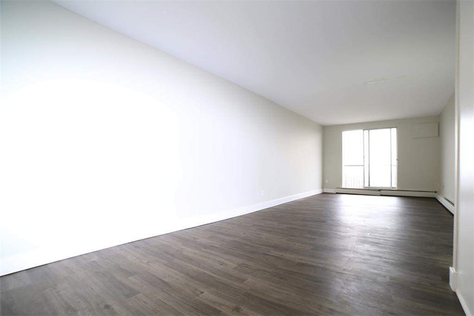 Gemini Towers Apartments - 2 Bedroom, 1 Bath A Apartment for Ren 5