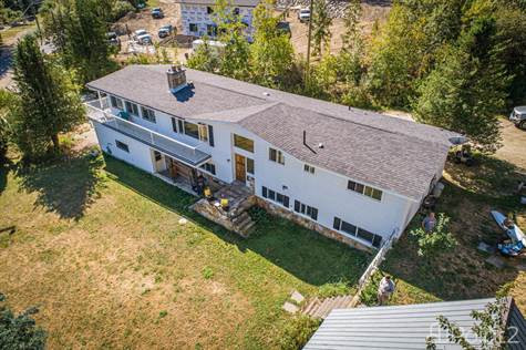 Homes for Sale in Rosemont, Nelson, British Columbia $1,999,900 in Houses for Sale in Nelson - Image 2