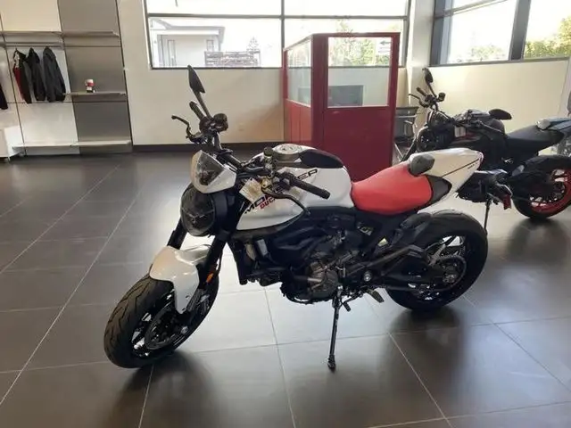 2026 Ducati Monster 937 Plus in Street, Cruisers & Choppers in City of Halifax - Image 4