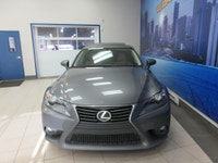 LEXUS IS 300 2016 AWD TOUT ÉQUIPÉ / CRUISE CONTROL / TOIT OUVRANT ÉLECTRIQUE / CAMÉRA DE RECUL / INT... (image 3)