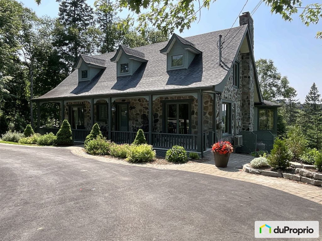 $789,000 - Duplex for sale in Chicoutimi (Chicoutimi) — photo 2