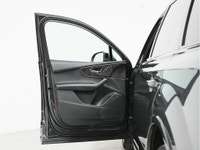 See Dealer Website for Details. ... Engine: V6 Cylinder Engine (image 7)