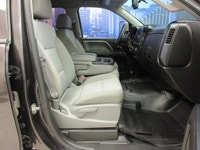 CHEVROLET SILVERADO 1500 2016 V8 5.3 LITRES VORTEC 4X4 CREW-CAB BOITE DE 6 ET DEMI TOUT ÉQUIPÉ / CAM... (image 8)