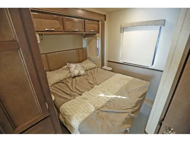 2020 Entegra Coach Vision 26X 2 extensions Classe A Vision in RVs & Motorhomes in Laval / North Shore - Image 14