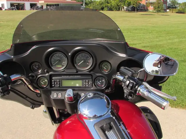 2013 Harley-Davidson FLHTCI Electra Glide Classic in Sport Touring in Leamington - Image 25