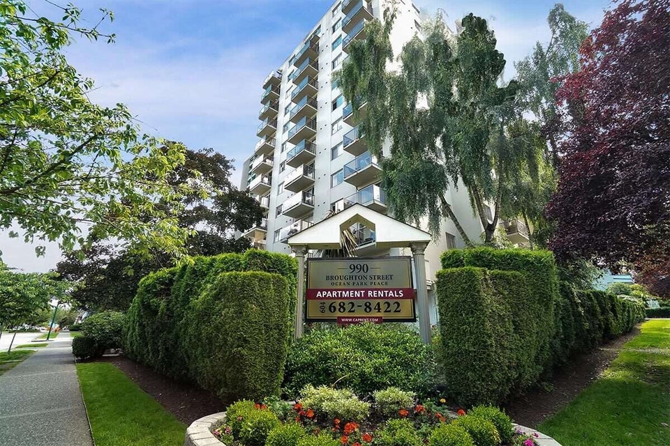 Ocean Park Place Apartments - 1 Bedroom available at 990 Brought 3