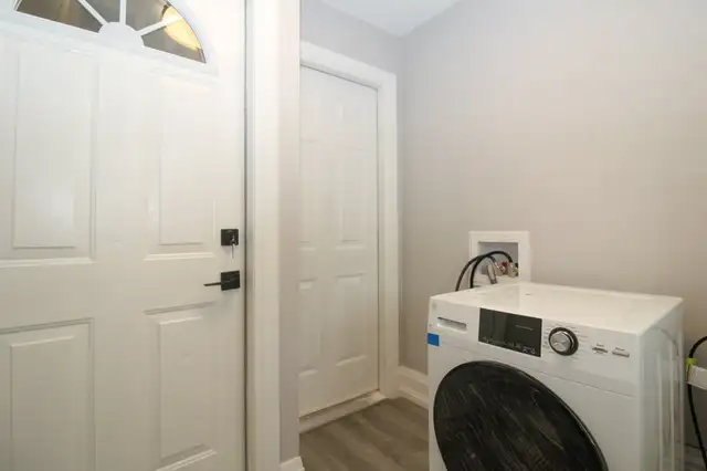 Unit A - 468 Bolivar Street, Peterborough - All Utilities & Park in Long Term Rentals in Peterborough - Image 15