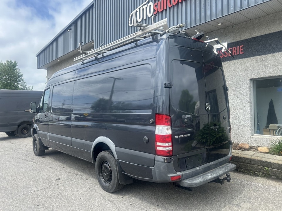Mercedes-Benz Sprinter Van 2017 photo 3