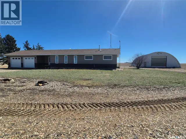 Highway 13 Acreage near Glasnevin Key West Rm No. 70, Saskatchew in Houses for Sale in Regina - Image 2