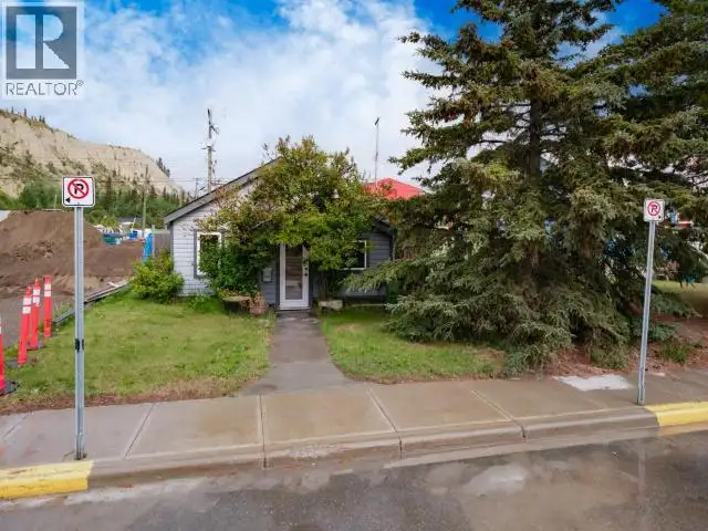 606 OGILVIE STREET Whitehorse, Yukon in Houses for Sale in Whitehorse - Image 3