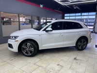 The 2020 Audi Q5 Technik 45 TFSI quattro combines sophisticated style with impressive performance. D... (image 3)