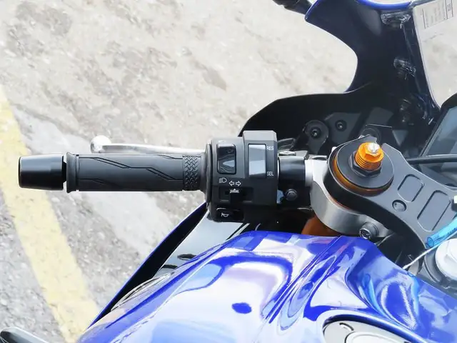 2025 Yamaha YZF-R7 in Sport Bikes in Cambridge - Image 13