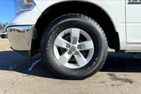 . . . . 5.7 L 8 Cyl Engine Vehicle Options: Rear Back Up Camera, Touch Screen Radio System, Power Dr... (image 8)