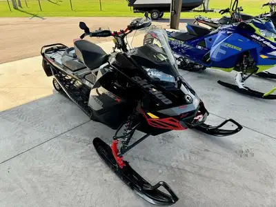 DEAL OF THE WEEK $7,499 + HST & LICENSING SALE ENDS SUNDAY, NOVEMBER 16, 2025 USED 2020 SKI DOO MXZ...