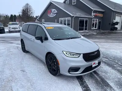 2024 CHRYSLER PACIFICA TOURING L ????$152 Weekly Tax In ???? 3.6L 6CYL GASOLINE FUEL ???? Auto Trans...