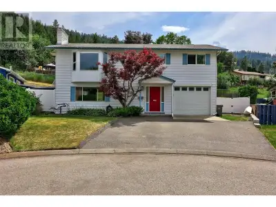 Welcome to this fully renovated 3-bedroom, 3-bathroom home in the sought-after Juniper Ridge neighbo...