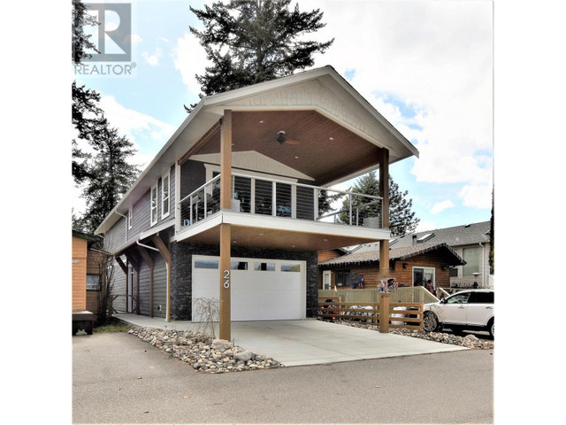 26 Lakeshore Drive Vernon, British Columbia in Houses for Sale in Vernon