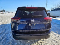 Command the road in this powerful, versatile 2024 Nissan Rogue AWD SV, delivering superior efficienc... (image 5)