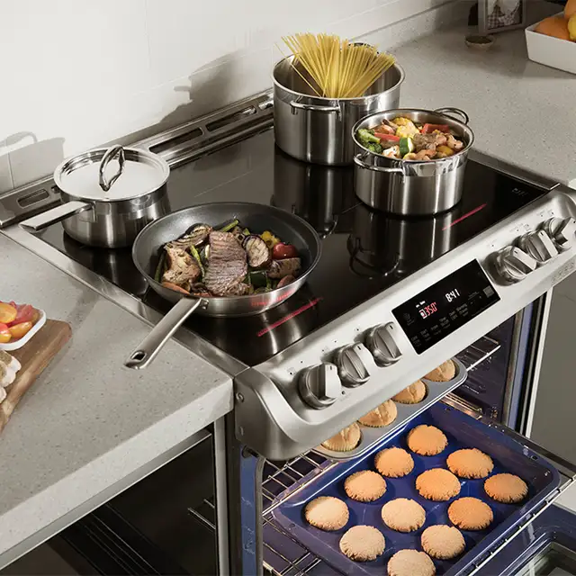 Slide-In Ranges - IN STOCK! - Save Hundreds! in Stoves, Ovens & Ranges in Dartmouth - Image 9