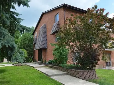 BEAUTIFUL 2 BR APARTMENT IN WALLACEBURG $1,295 ONLY
