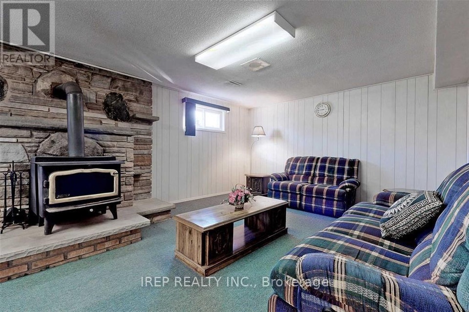 BASEMENT - 94 IANGROVE TERRACE Toronto (L'Amoreaux), Ontario 3
