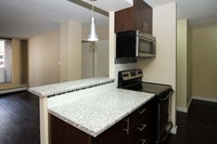 With thoughtful layouts and just eight suites per floor, Vista Tower apartment suites appeal to the... (image 3)