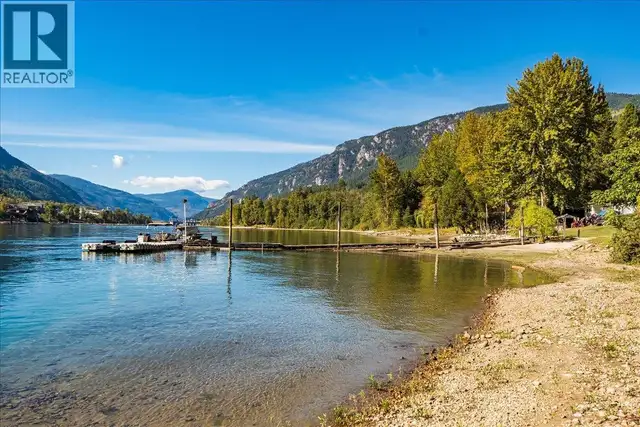 3788 Broadwater Road Castlegar, British Columbia in Houses for Sale in Nelson - Image 41