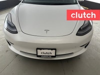 NO ACCIDENTS / CLEAN CARFAX / Power Tailgate/Hatch, Auto Dimming Rearview Mirror, Power Driver Seat... (image 6)