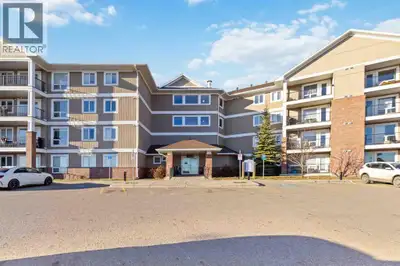 Effortless living in the heart of Eagle Ridge!Welcome to 248A Grosbeak Way, Unit 109 — where comfort...