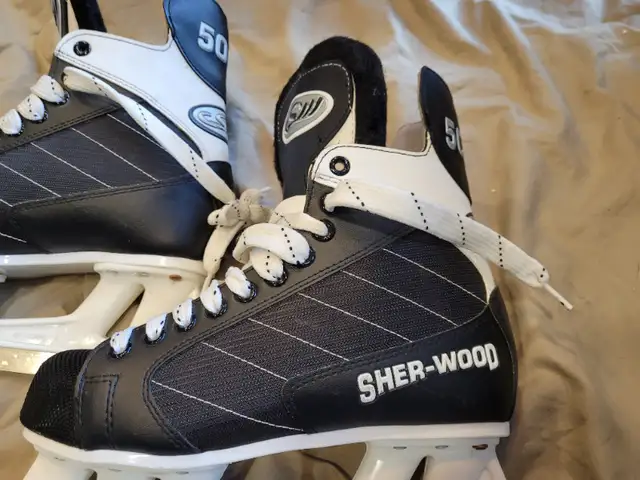 NEW Sher-wood 500 Hockey Skates. Size 7. in Other in Calgary - Image 5