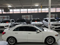 **FORMER DAILY RENTAL** **NEW-YEAR SPECIAL!** FEATURING : 4MATIC AWD, DIGITAL GAUGE CLUSTER NAVIGATI... (image 3)