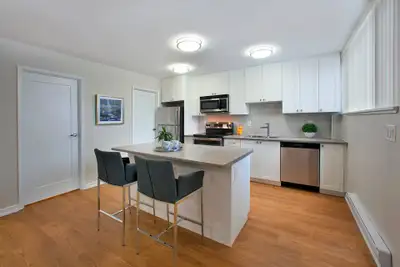 3 BEDROOM + 1.5 BATHROOM FOR RENT IN OSHAWA!, View more