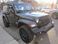 AUTOMATIC. FINISHED IN BLACK WITH BLACK INTERIOR. ALLOY WHEELS,BACK UP CAMERA, PUSH BUTTON START. SO... (image 4)