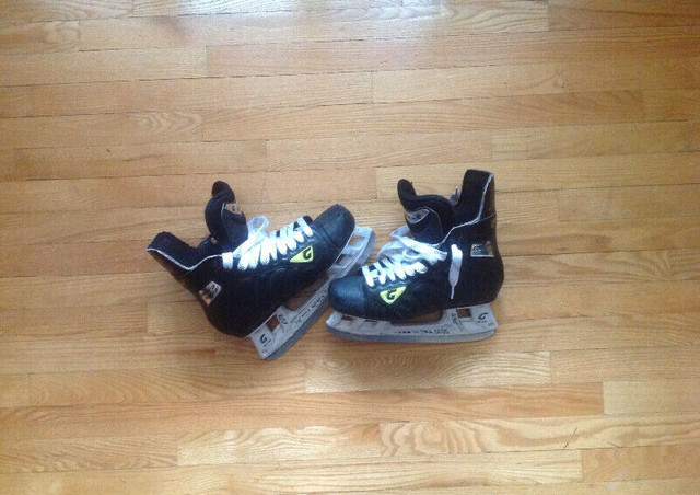 Bauer One90 1X LE - pro stock skates MX3 graf Ultra G3 in Hockey in City of Toronto - Image 4