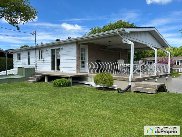 $374,900 - Bungalow for sale in Victoriaville — photo 2
