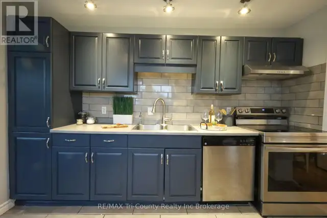 107 SANDERS STREET London East (East M), Ontario62864755936258124