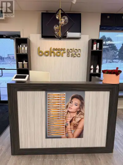 Prime North York Location! Attention Hairstylists-a styling chair is now available for rent in a bus...